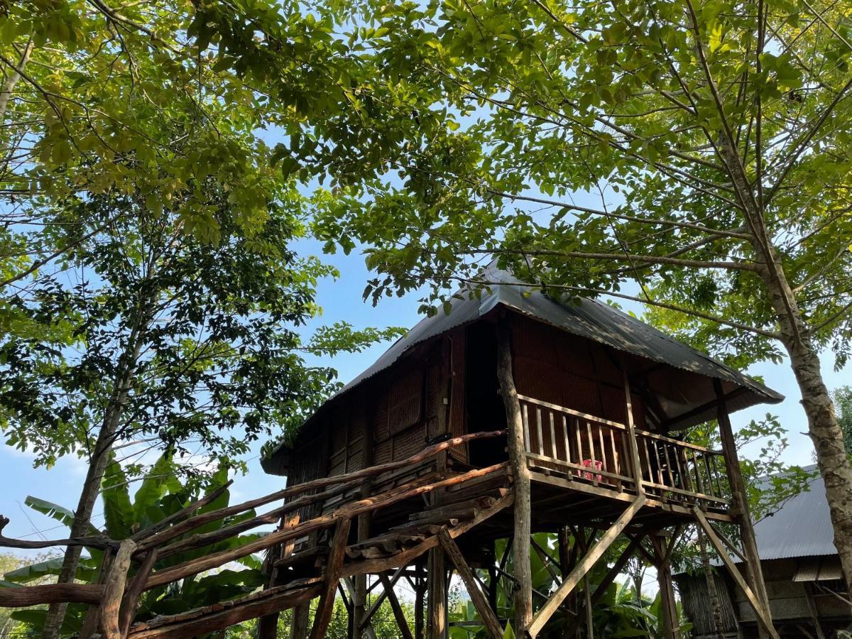 Вилла Sunny Field Eco Stilt House Каттьен Экстерьер фото