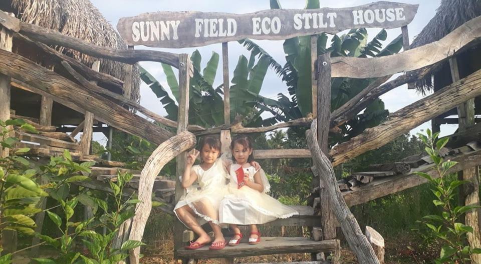 Вилла Sunny Field Eco Stilt House Каттьен Экстерьер фото